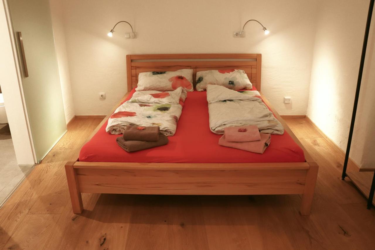 Stilvolle Wohnung Auf 50 M² Mit Parkplatz Und Wifi Kraiburg am Inn Екстер'єр фото
